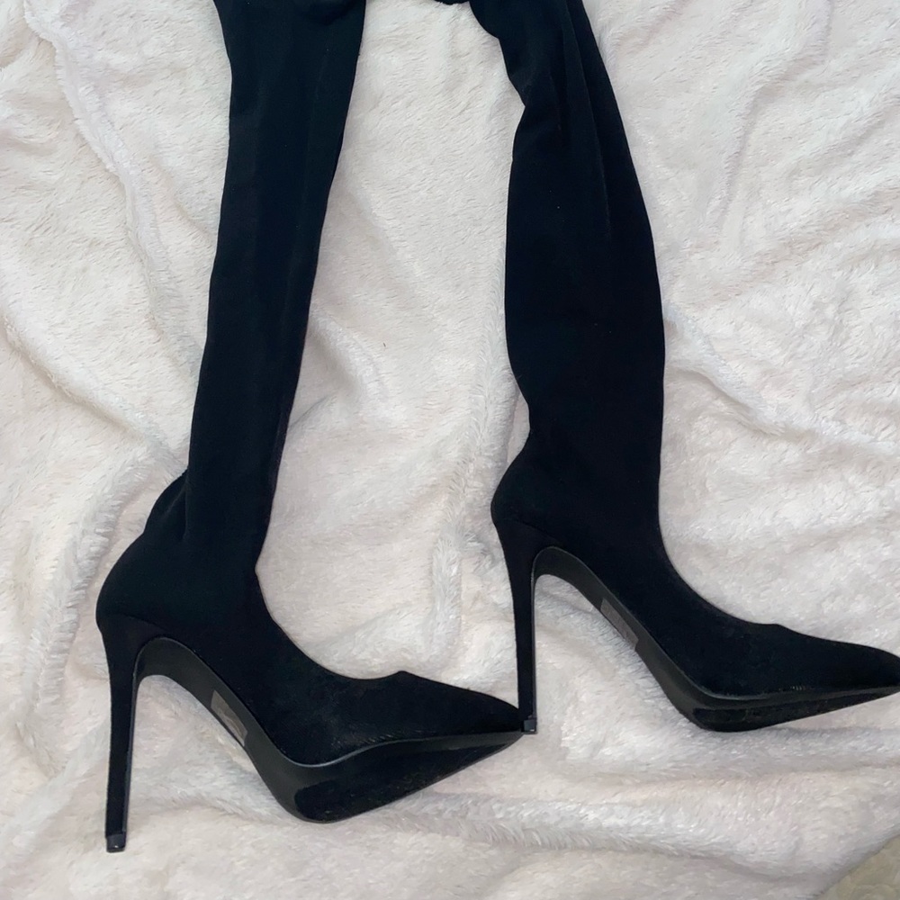 Heeled Black Leggings